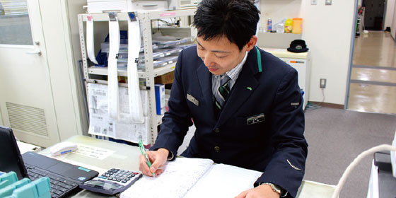 駅で働く社員の1日のイメージ